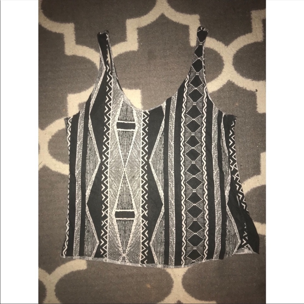 Super cute black and cream tribal tank BDG